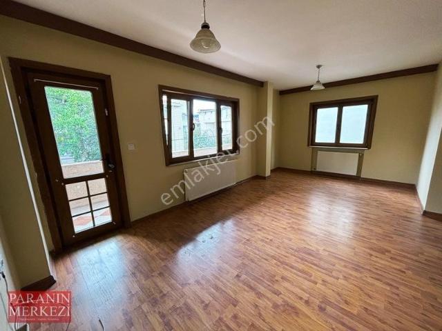 Ümraniye Parseler Mahallesinde Ebeveyn Banyolu Ferah 3+1 Kiralık
