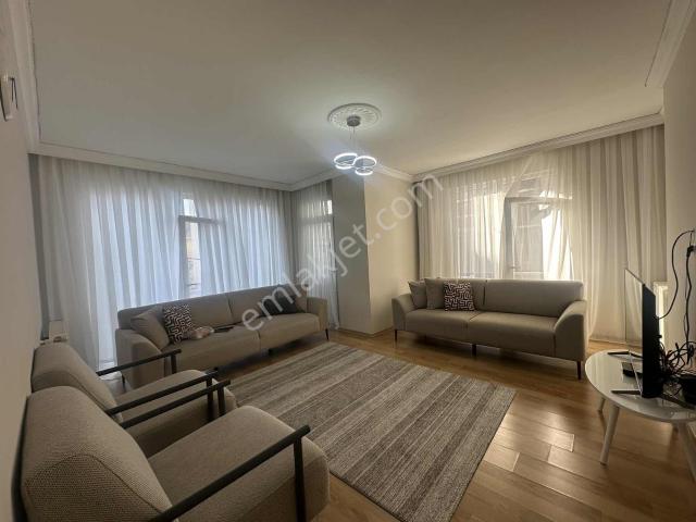 Ümraniye Parseller Metro 250 Mt Mesafede 2+1 Kiralık Daire