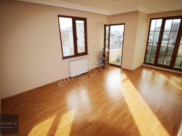 Ümraniye Site Mah 2+1 85 M2 Satılık Daire
