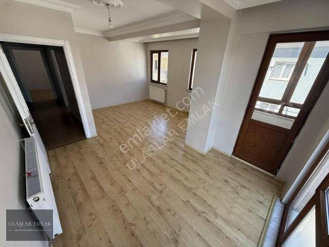 Ümraniye Site Mah 2+1 90 M2 Satılık Arakat Daire