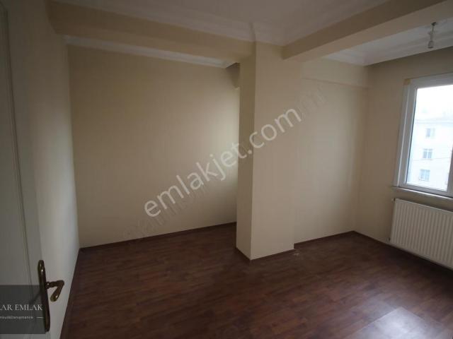 Ümraniye Site Mah. 3+1 125 M2 Kiralık Arakat Daire