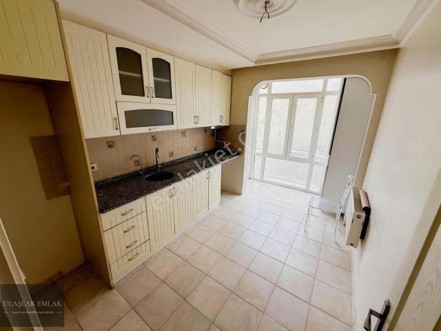 Ümraniye Site Mah. 3+1 140 M2 Satılık Arakat Daire