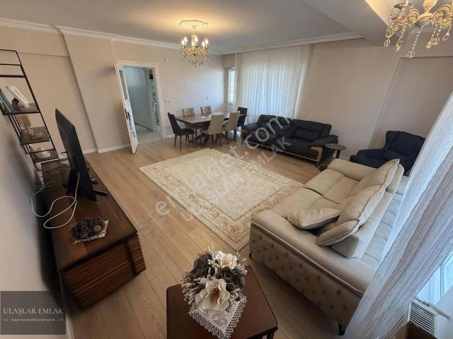 Ümraniye Site Mah Ana Cadde Üstü 3+1 150 M2 Kiralık Arakat Daire