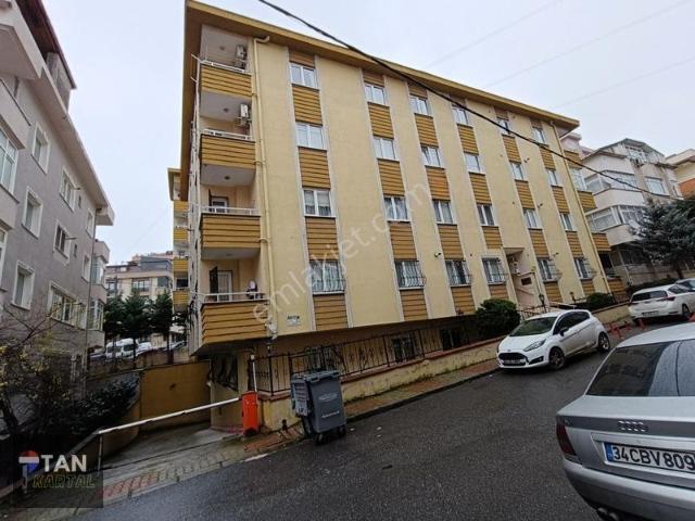 Ümraniye Site Mahallesinde Geniş M2 Satılık 3+1