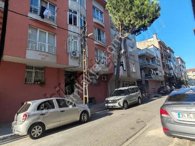 Ümraniyenin En Prestijli Ve Merkezi Konumu, 2+1, 3. Kat 90 M2.
