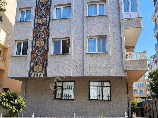 Ümraniye'de Metro Ve Canpark Avm'ye Yakın Eşyalı 2+1 Daire
