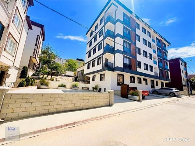 ÜMRANİYE'DE METROGARDEN AVM'YE KOMŞU SIFIR 3+1 ARA KAT DAİRE