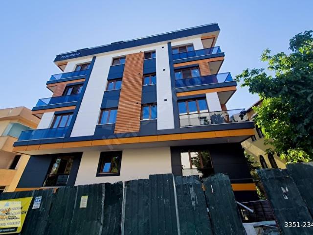 ÜMRANİYEDE METROYA YÜRÜME MESAFEDE SATILIK 3+1 GİRİŞ KATI