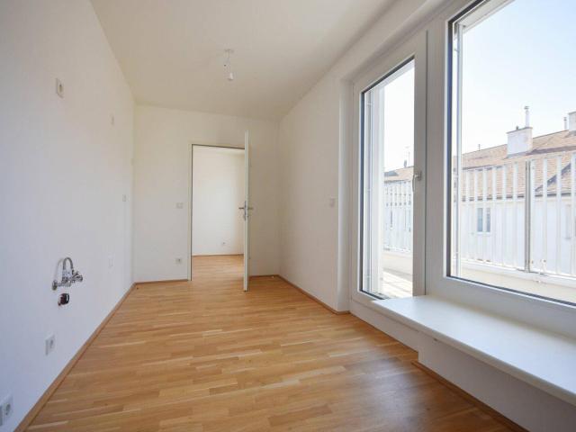 UMS ECK 51 – Ideale 2 Zimmer Wohnung mit separater Küche und Terrasse