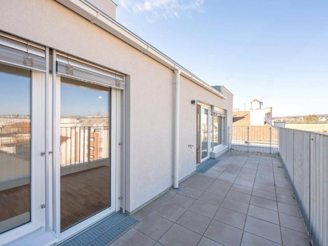 UMS ECK 51 – Ideale 2 Zimmer Wohnung und Terrasse