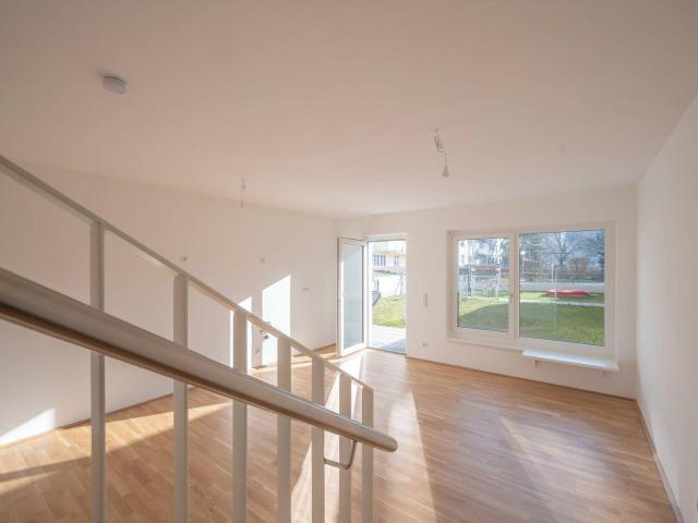 UMS ECK 51 – Sonnige 3 Zimmer Maisonette Wohnung mit Garten