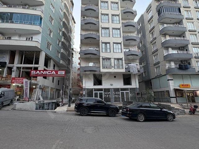 UMUT EMLAK'TAN MERKEZİ KONUMDA SATILIK 2+1 LÜKS DAİRE