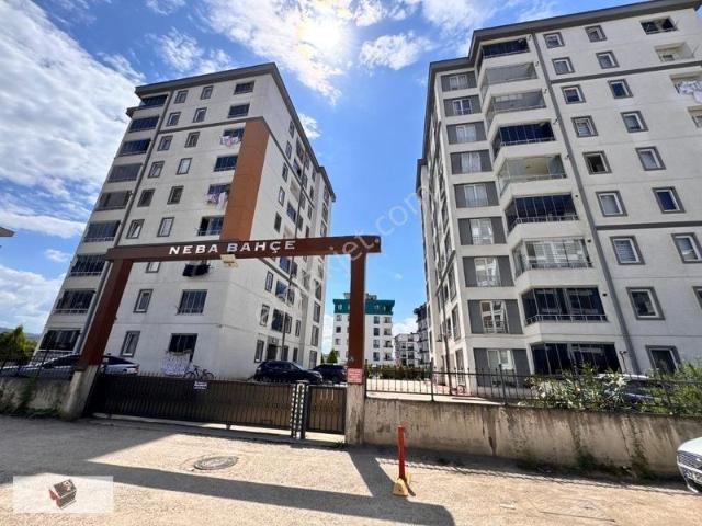 Umut Emlak'tan Cumhuriyet Mahallesi'nde Havuzlu Daire