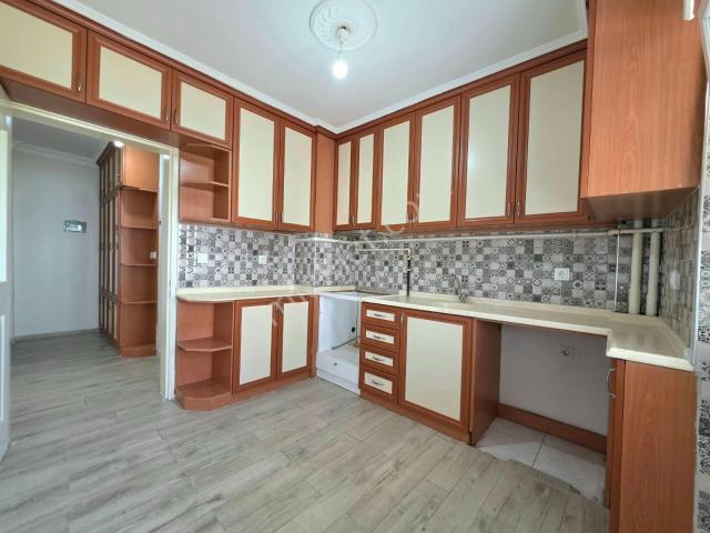 Umutkent 2'de İçi Yeni 3+1 Ara Kat Daire