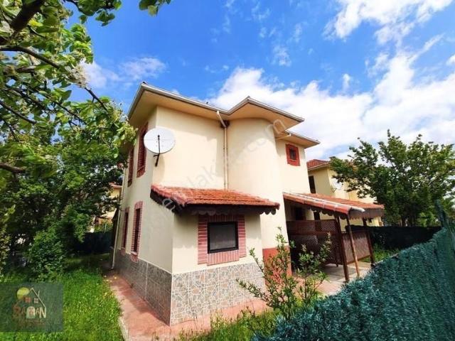 Umurbey Tatil Sitesinde Satılık Fırsat Villa!