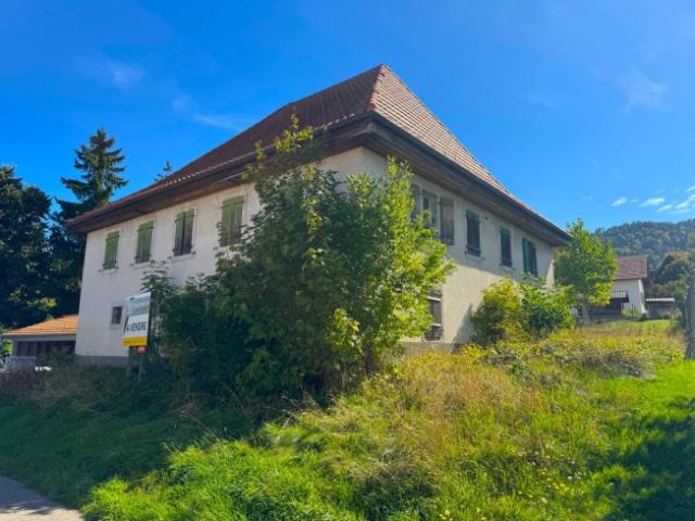 Umzuwandelndes Gebäude mit Baugenehmigung