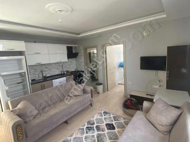 Ünıvercıty 3 Eşyalı Kiralık 1+1 Daire