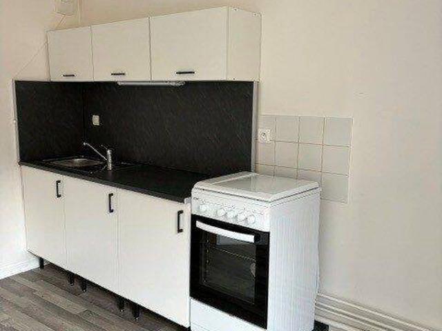 Un appt T3 avec balcon centre village