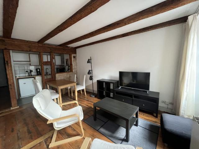 Un appartement 3 pièces meublé au coeur de la Krutenau / Rue de la Krtuenau