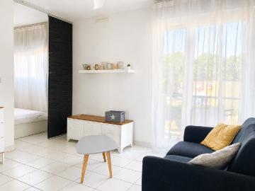 UN APPARTEMENT T1Bis, MEUBLE, AVEC BALCON, A PERPIGNAN SECTEUR KENNEDY