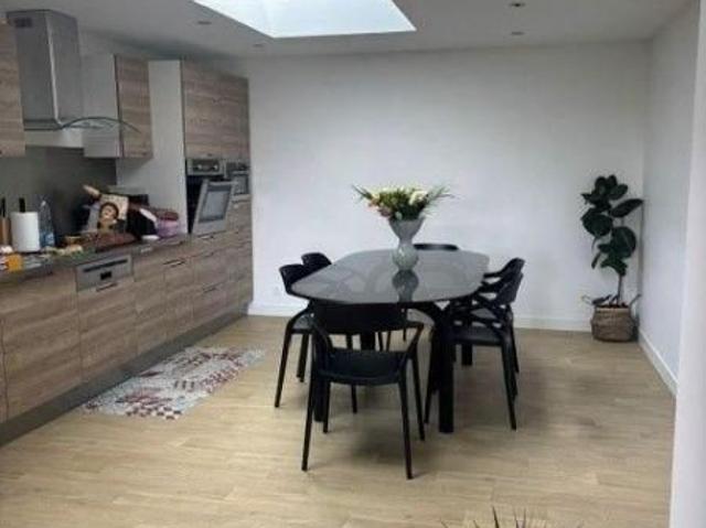 Un appartement à louer à SAINT FLORIS 62350, un bel appartement récent 2025 d'env 77 m² com.