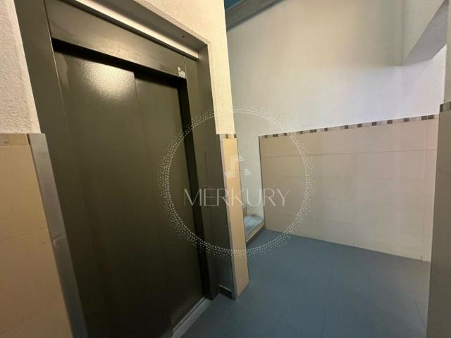 Un appartement de 4P situé dans le quartier de Plainpalais