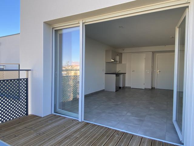 UN APPARTEMENT RECENT, T2 AVEC BALCON ET PARKING, A PERPIGNAN
