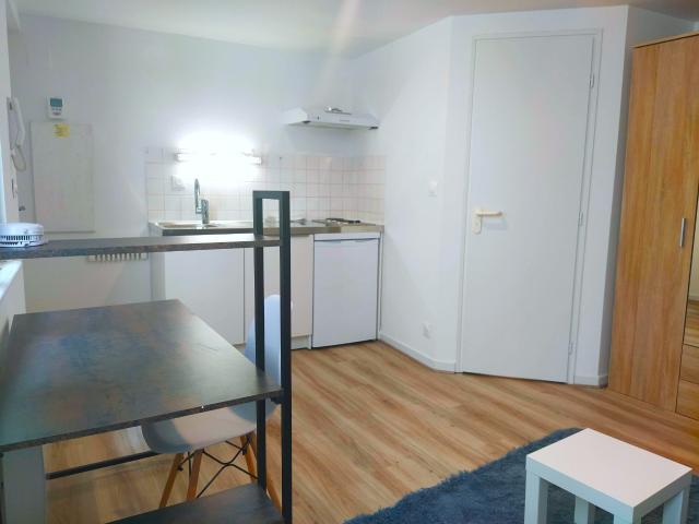 Un beau studio meublé – Kléber / Rue du 22 Novembre