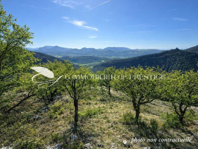 Un belvédère exceptionnel pour amoureux de la nature 270m² Bézaudun sur Bîne