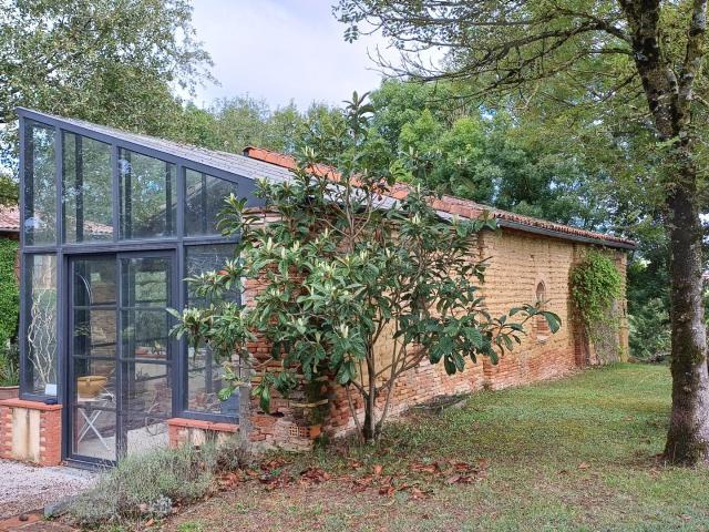 Un bien d'exception avec une restauration de qualité 237m² Beauvais sur Tescou