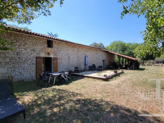 Un Bien Rare Et Exceptionnel Au Coeur Du Périgord Vert 137m² Lussas et Nontronneau