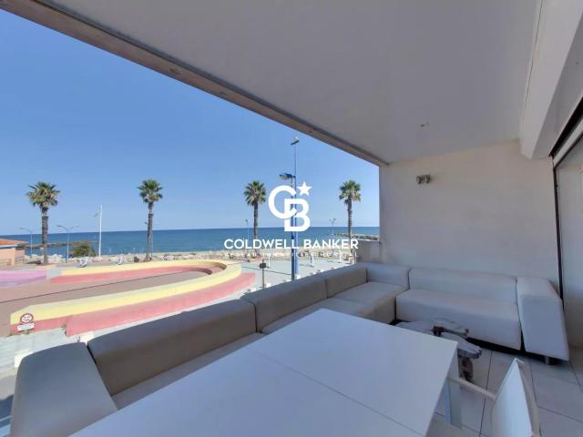 Un bijou rare en bord de mer aux horizons panoramiques 135m² Sainte Marie