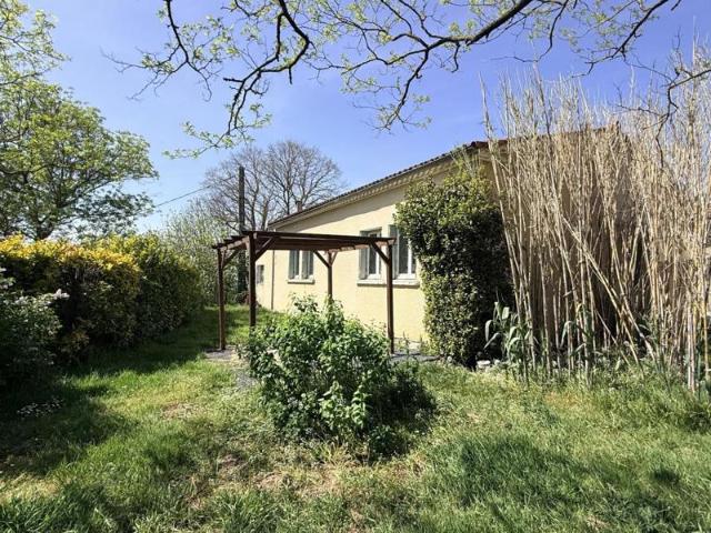 Un cadre de vie rare + de 5000m2 de terrain