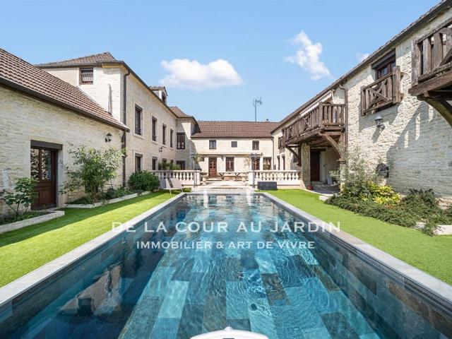 Un cadre intimiste 480m² Corcelles les Monts