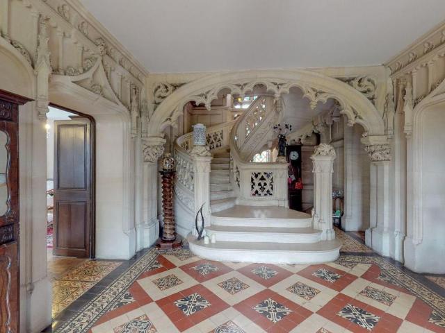 Un château néogothique du XIXe siècle