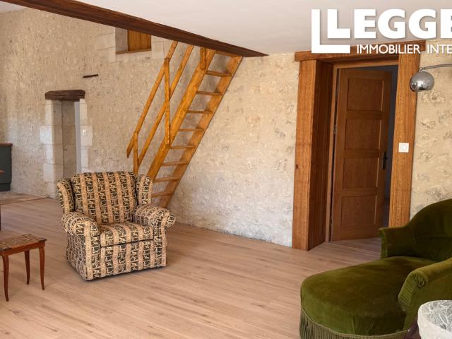 Propriété modulable près de Chalais – Deux logements de 2 chambres ou grande maison familiale