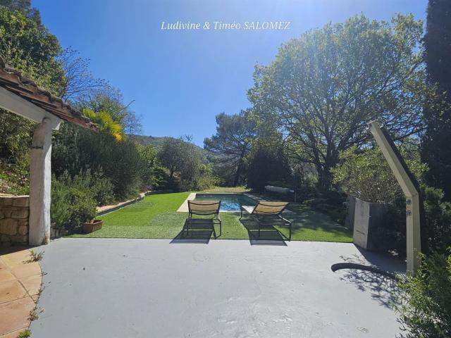 Propriété de charme avec piscine et espaces invités indépend. 150m² Montferrat