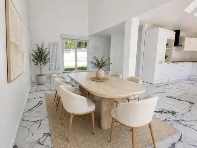Maison neuve, familiale, lumineuse, avec frais de notaire offert !