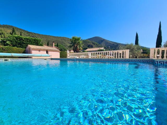 Un des plus beaux villages de la vallee de l'Orb, traverse p. 248m² Cessenon sur Orb