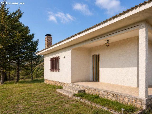Un Exclusivo Refugio Ecológico con Vistas Panorámicas a la Montaña