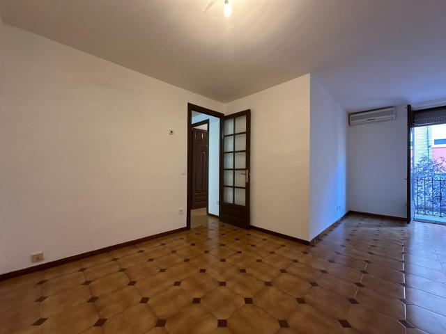 UN HOGAR CON LUZ, ESPACIO Y ENCANTO EN EL CENTRO DE ZARAGOZA