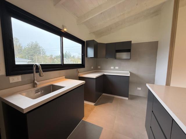 Un Hogar Espacioso y Confortable en Candelaria Pucón / 4D 4B