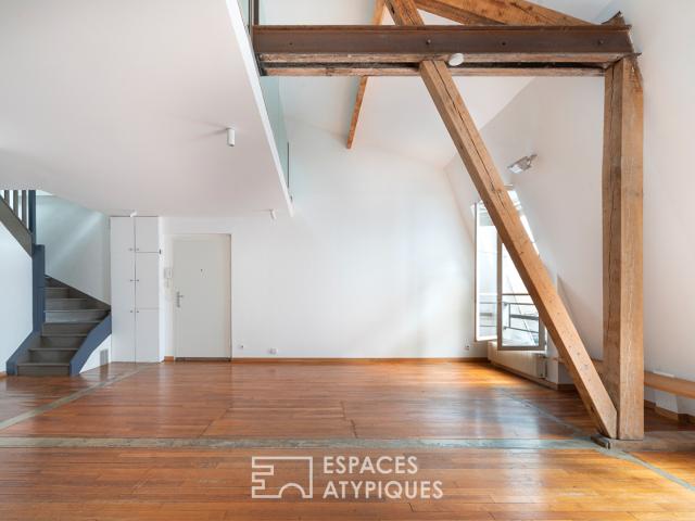 Un loft sous les toits, au coeur du Paris historique