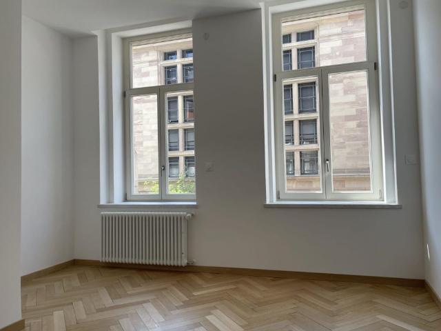 Un lumineux 5 pièces rénové – Neustadt / Rue Fischart