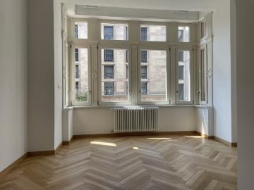 Un lumineux 5 pièces rénové – Neustadt / Rue Fischart