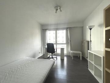 Un lumineux studio – Bourse / rue Paul Reiss