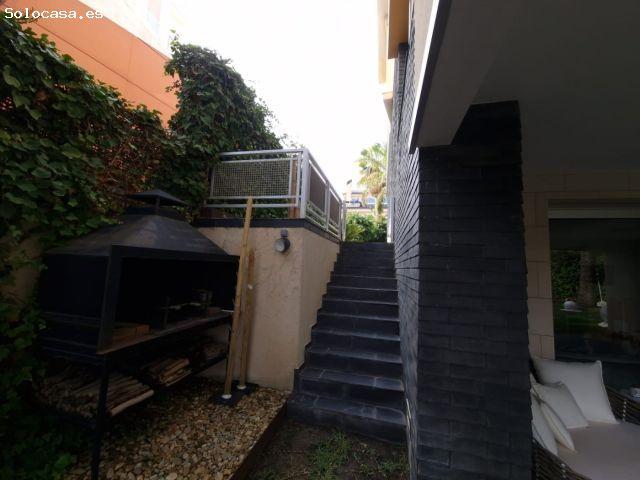 UN LUJO DE VILLA FRENTE AL MAR !