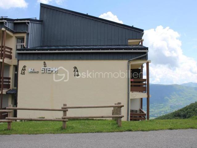 Un nid douillet à la montagne avec balcon !