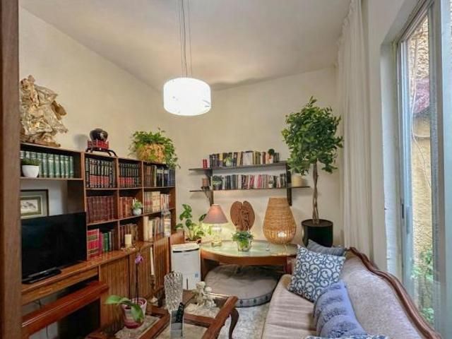 Un oasis en Roma Sur. Casa y pequeño departamento en venta, dos propiedades por el valor de una