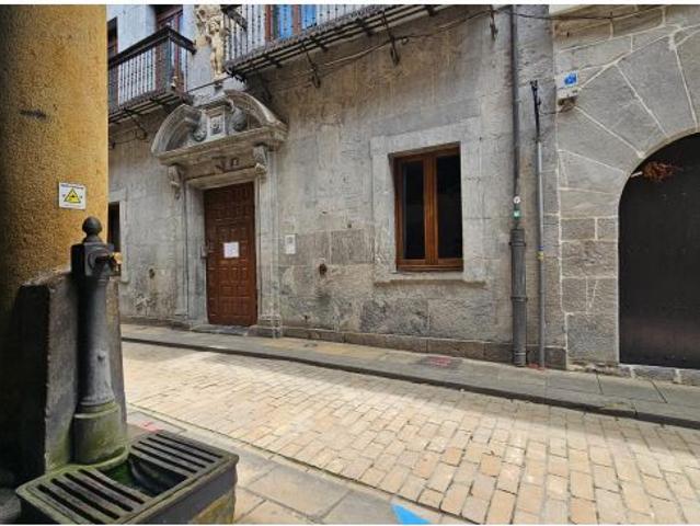 UN PALACIO EN EL CENTRO DE MARKINA